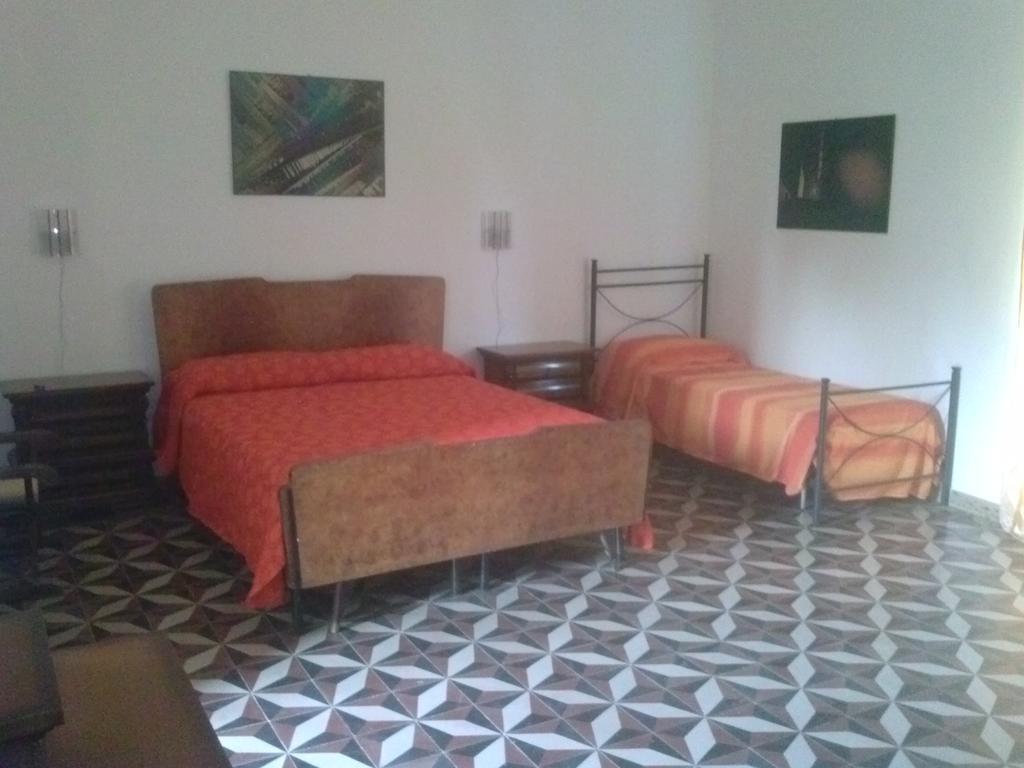 Hotel Il Casale Milazzo Camera foto